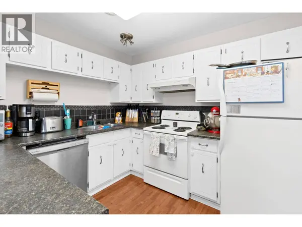 1660 Ufton CT #203, Kelowna, BC V1Y8G7