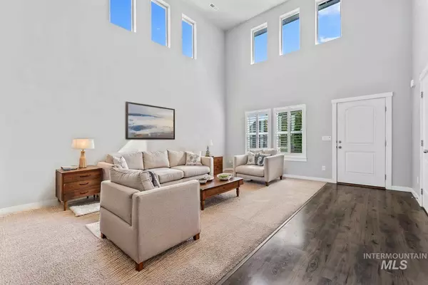 927 N Finsbury Way, Star, ID 83669