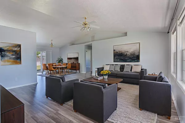 895 Partridge Dr, Mountain Home, ID 83647