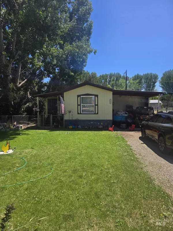 1165 E Commercial St, Weiser, ID 83672