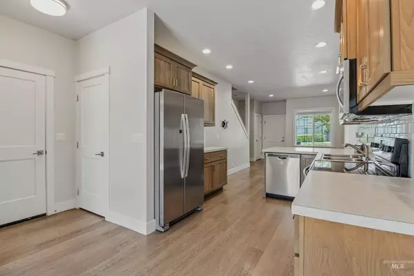 6333 S Ruddsdale Ave, Boise, ID 83709