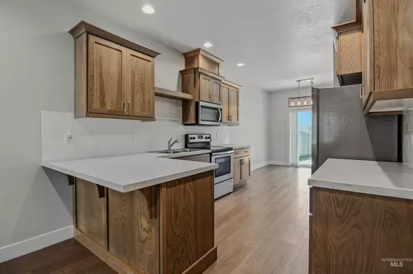 6333 S Ruddsdale Ave, Boise, ID 83709