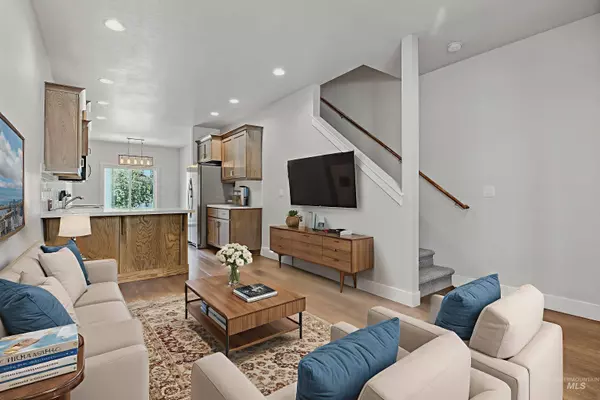 6333 S Ruddsdale Ave, Boise, ID 83709