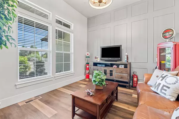 15191 Pinehurst Way, Caldwell, ID 83607