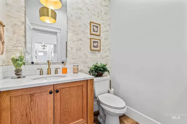 15191 Pinehurst Way, Caldwell, ID 83607