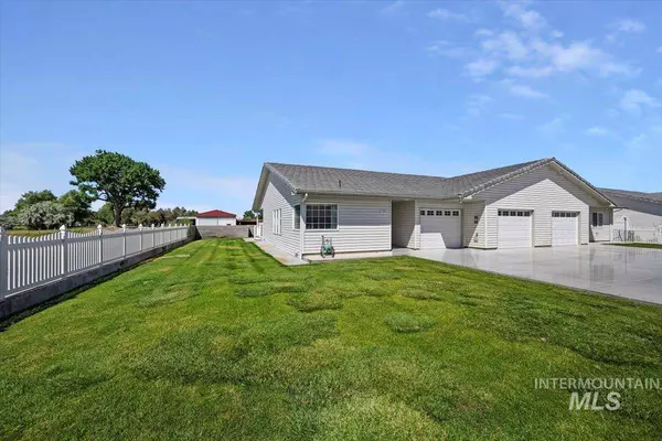 185 Toner Dr, Paul, ID 83347