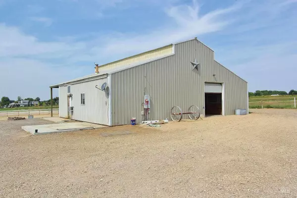 85 S Robinson Road, Nampa, ID 83687