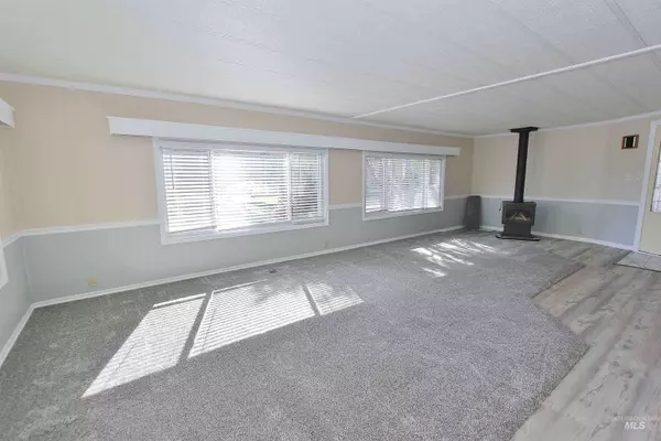 5651 Sudley Lane, Garden City, ID 83714