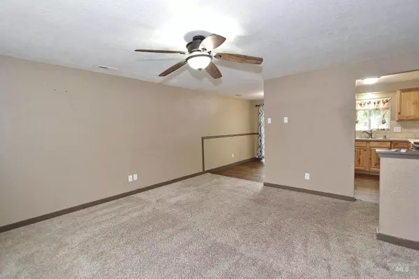 370 S 10th E, Mountain Home, ID 83647-3212