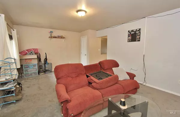 314 Baker Drive, Mountain Home, ID 83647