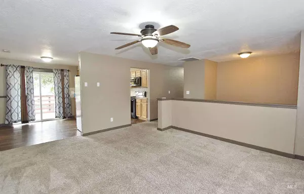 370 S 10th E, Mountain Home, ID 83647-3212