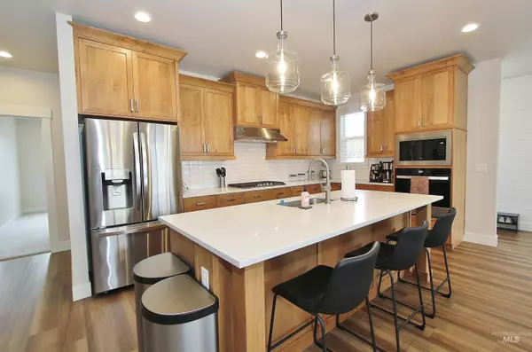 12682 W Teratai St, Star, ID 83669