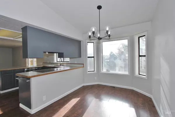 1225 E 18th N, Mountain Home, ID 83647