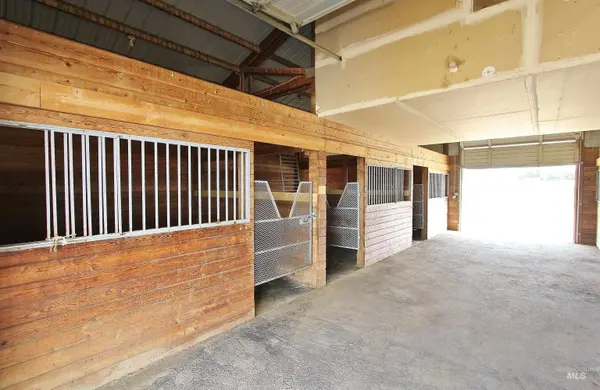 85 S Robinson Rd, Nampa, ID 83687