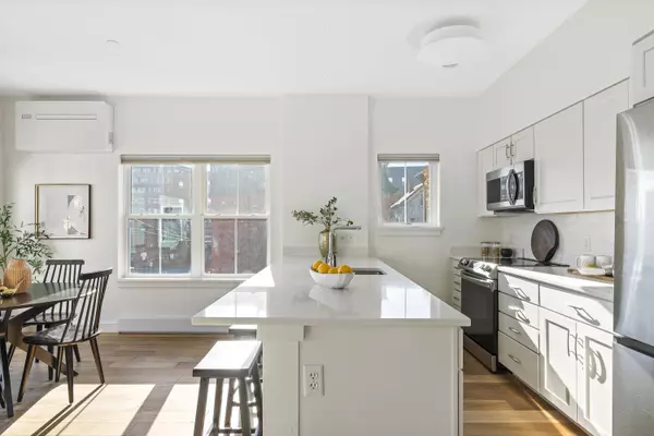 148 Newbury ST #2, Portland, ME 04101