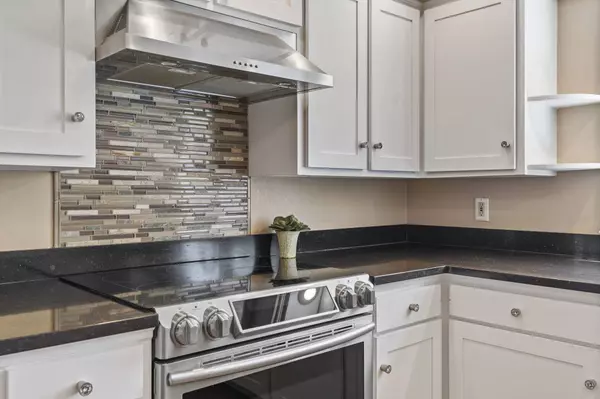 46 Bartley AVE, Portland, ME 04103