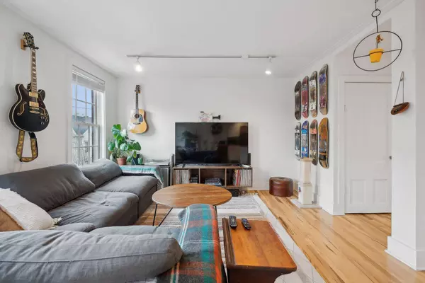 17 Pine ST #3, Portland, ME 04102