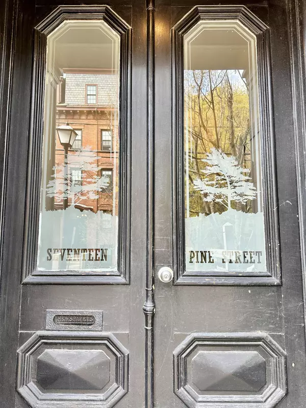 17 Pine ST #1, Portland, ME 04102