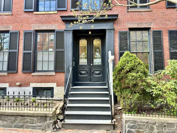 17 Pine ST #1, Portland, ME 04102