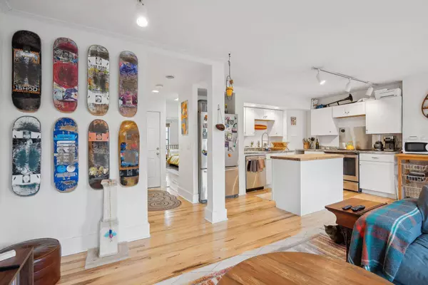 17 Pine ST #3, Portland, ME 04102