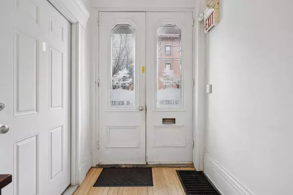 17 Pine ST #1, Portland, ME 04102