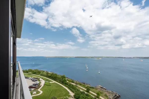 45 Eastern Promenade #8D, Portland, ME 04101