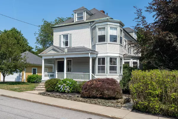 67 Beacon ST, Portland, ME 04103