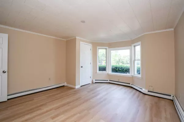 646 Main ST, Westbrook, ME 04092