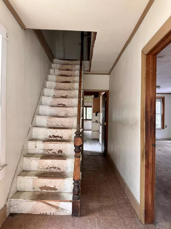 242 Valley ST, Portland, ME 04102