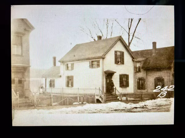 242 Valley ST, Portland, ME 04102