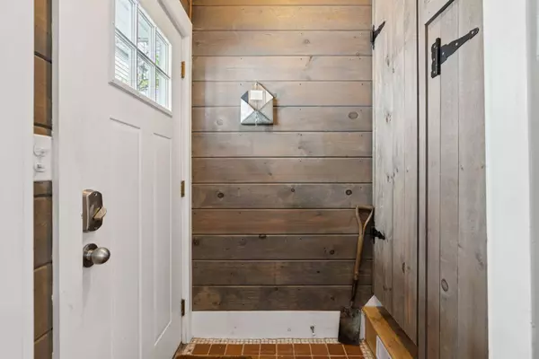 20 Tate ST, Portland, ME 04102