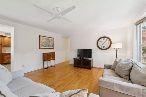 56 Two Rod RD, Scarborough, ME 04074