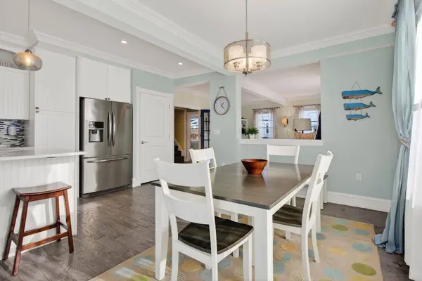 60-62 Ocean AVE, Portland, ME 04103