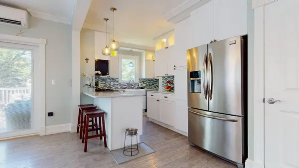 60-62 Ocean AVE, Portland, ME 04103