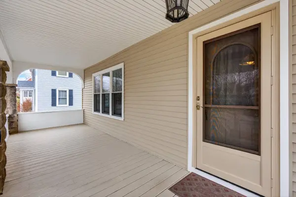 36 Colonial RD, Portland, ME 04102