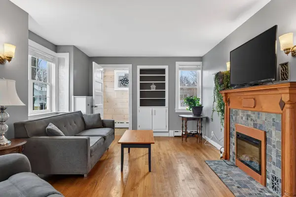 48 Pennell AVE, Portland, ME 04103