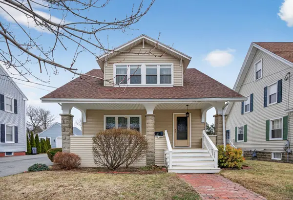 36 Colonial RD, Portland, ME 04102