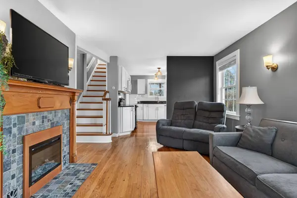 48 Pennell AVE, Portland, ME 04103