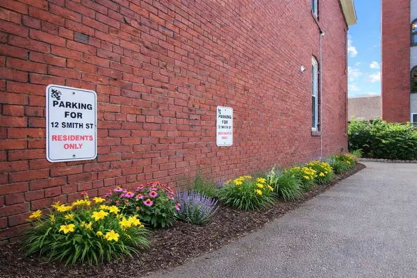 12 Smith ST, Portland, ME 04101