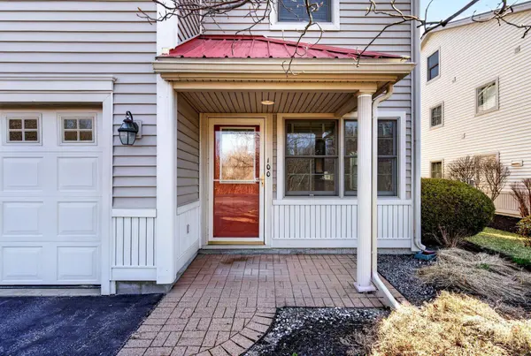 100 Starbird RD #3, Portland, ME 04102