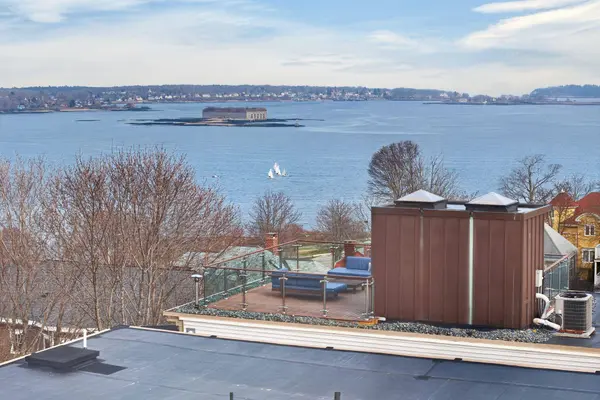 49 Morning ST #8, Portland, ME 04101