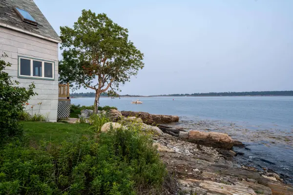 10 Griffin LN, Portland, ME 04019