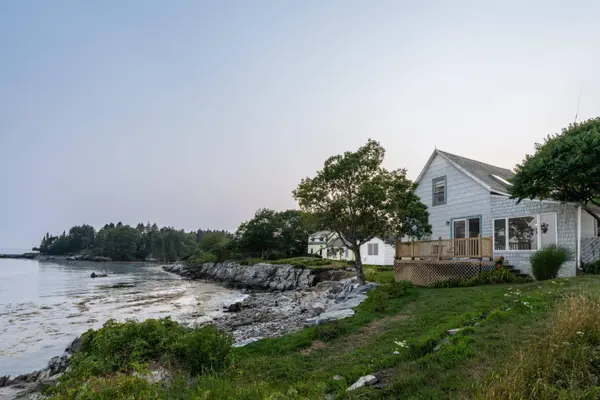 10 Griffin LN, Portland, ME 04019