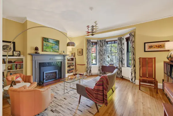 38 Neal ST, Portland, ME 04102