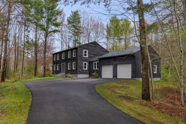 8 Mast RD, Scarborough, ME 04074