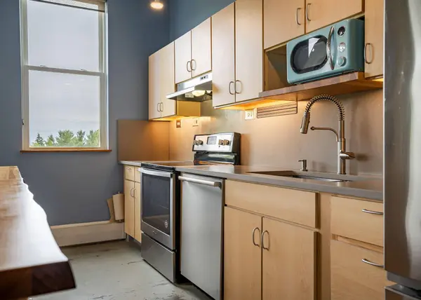 18 Park ST #405, Saco, ME 04072