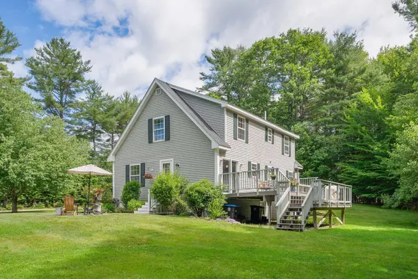 30 Birchwood TER, North Yarmouth, ME 04097