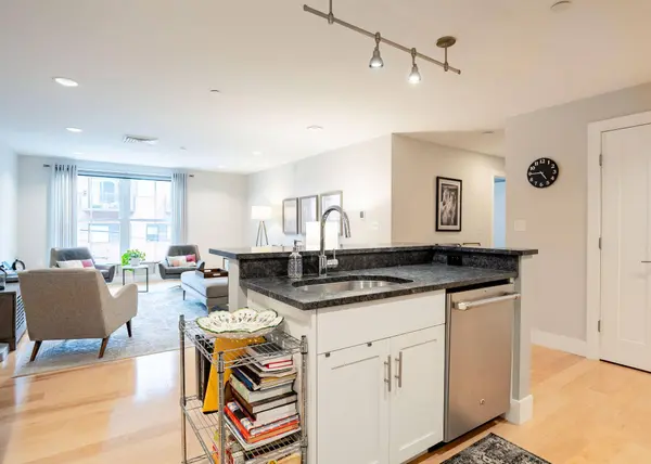 25 High ST #410, Portland, ME 04101