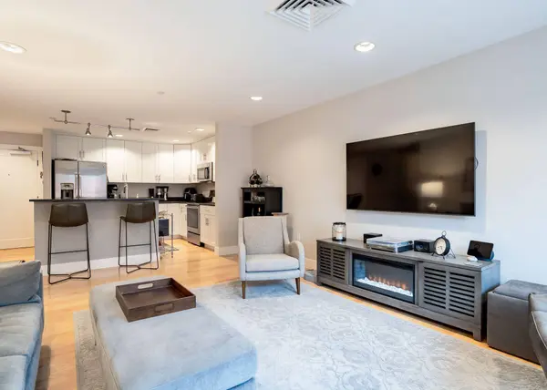 25 High ST #410, Portland, ME 04101