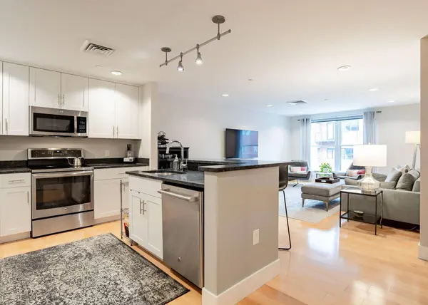 25 High ST #410, Portland, ME 04101